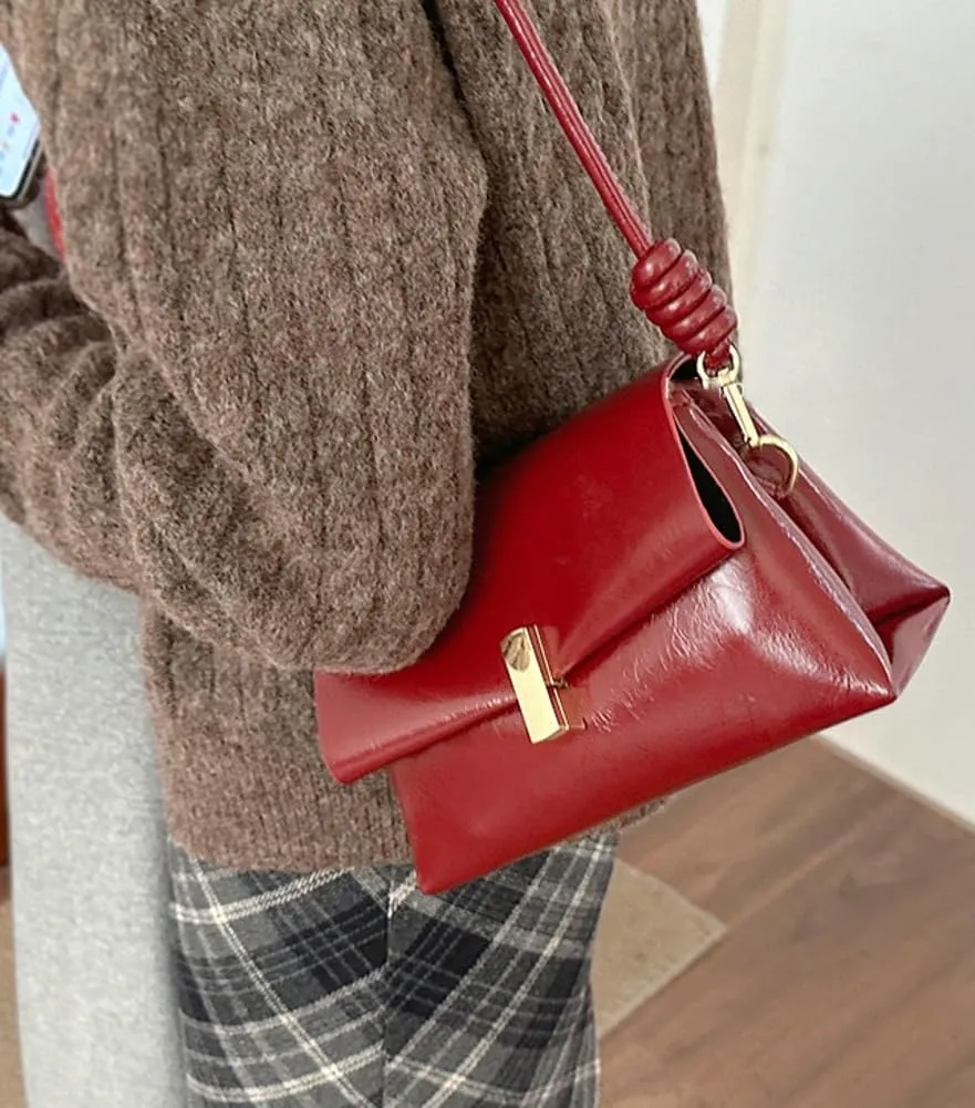 Soft Vegan Leather Shoulder Bags for Women Fashion Small Tote Purses Handbags Crossbody Bag Elegant Satchels