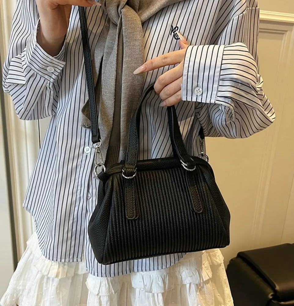 Trendy Vegan Leather Shoulder Crossbody Bag for Women Small Y2k Pleated Handbags Clutch Purse Top Handle Satchels